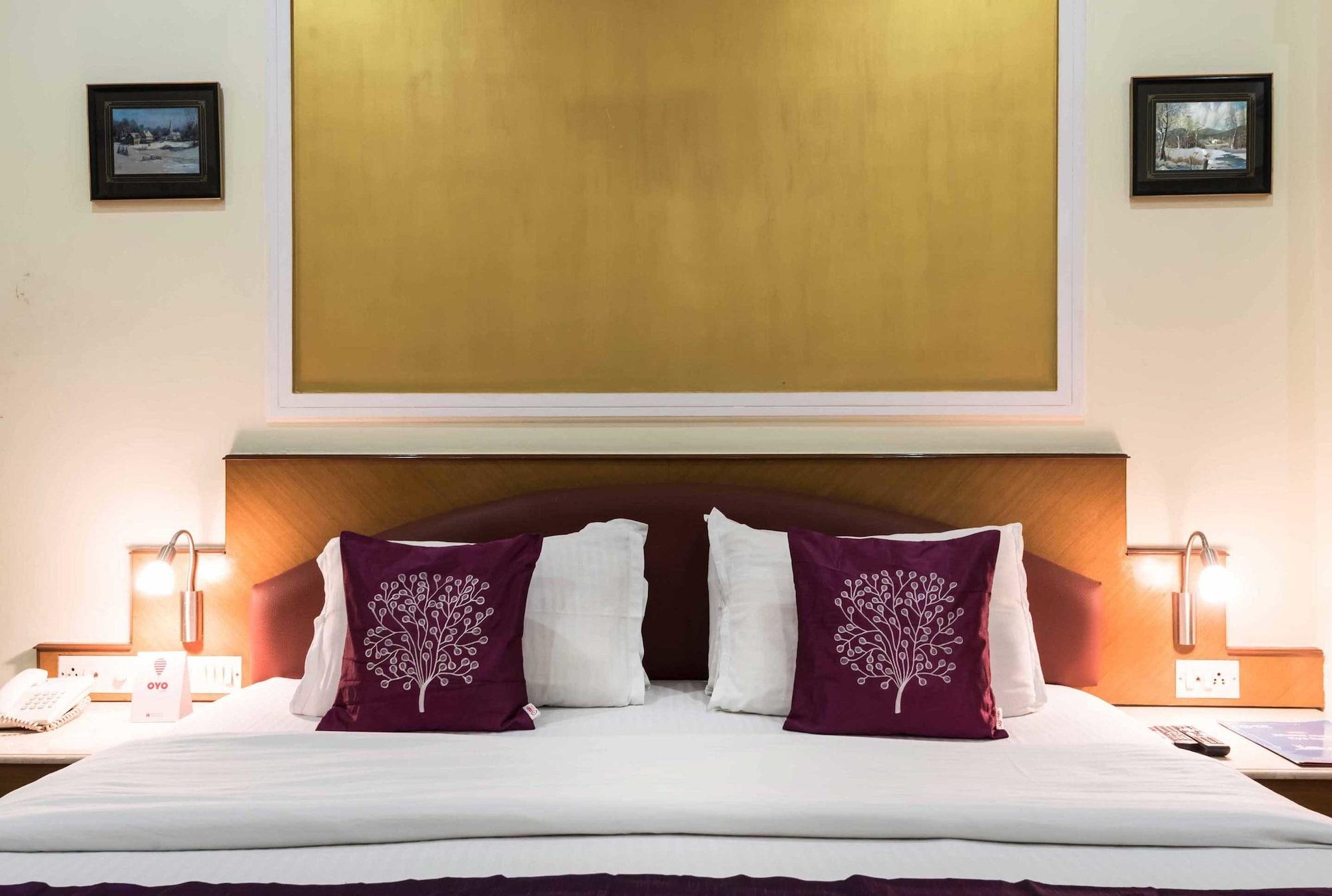 Hotel Godwin - Colaba Mumbai Bagian luar foto