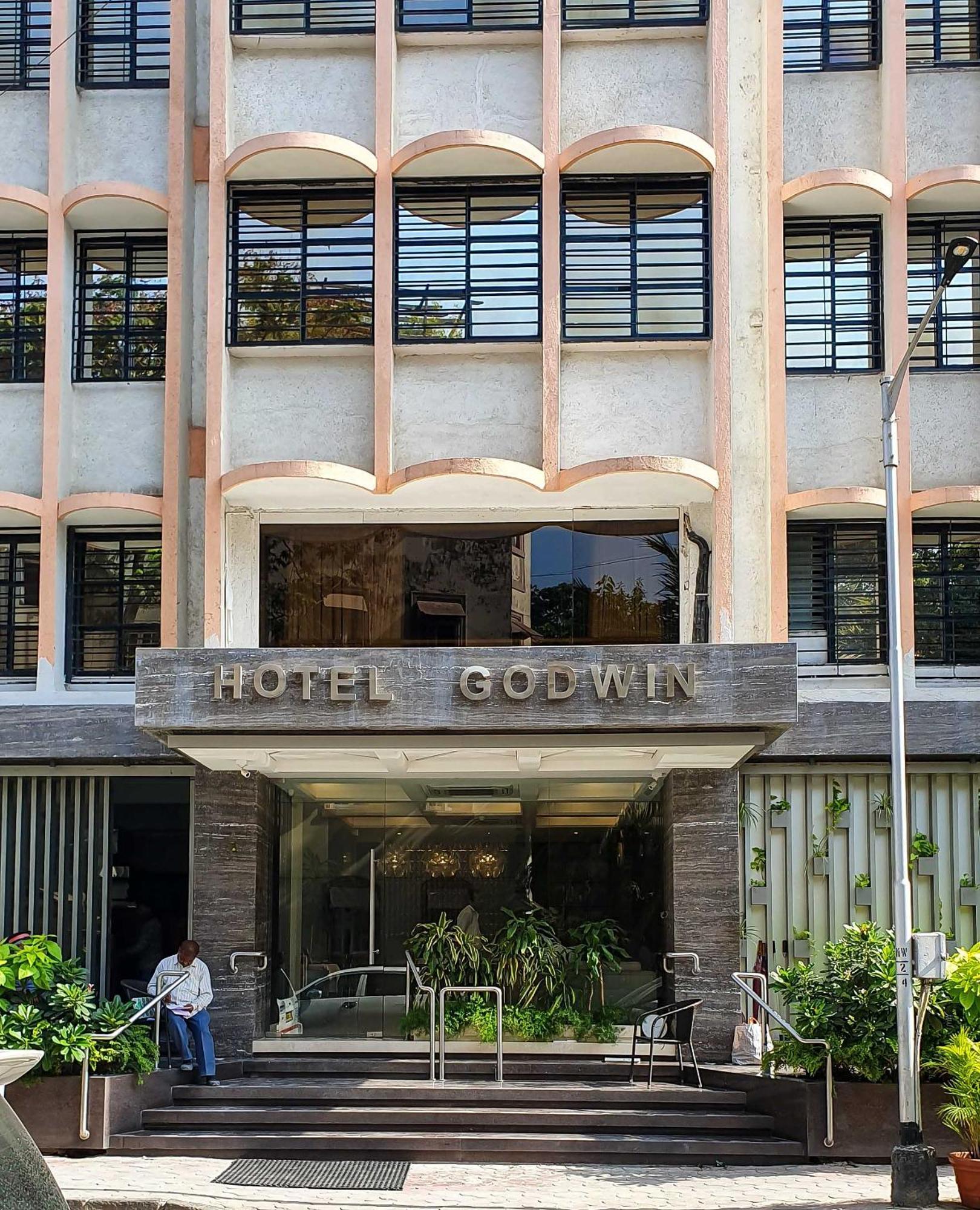 Hotel Godwin - Colaba Mumbai Bagian luar foto