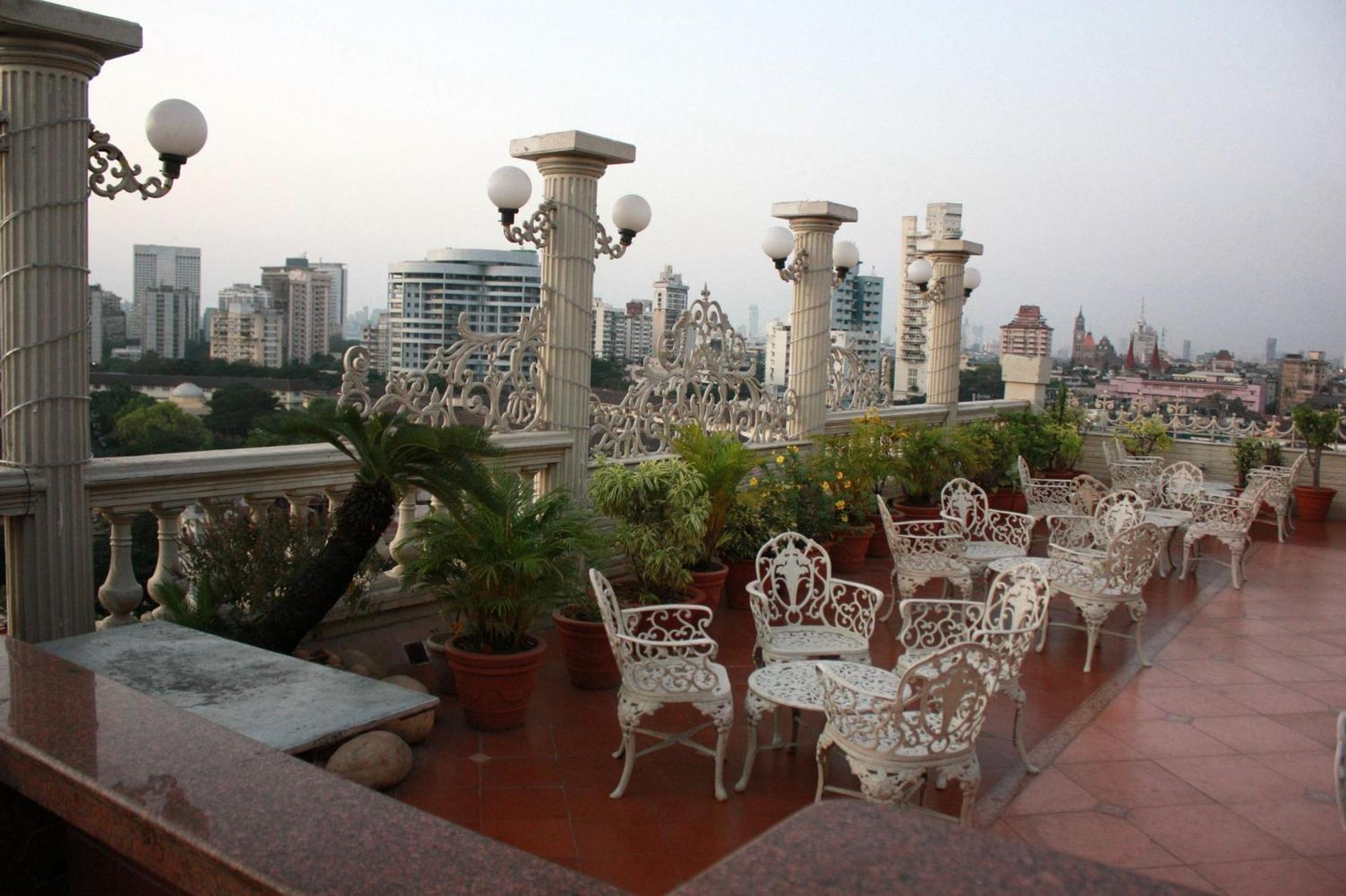 Hotel Godwin - Colaba Mumbai Bagian luar foto