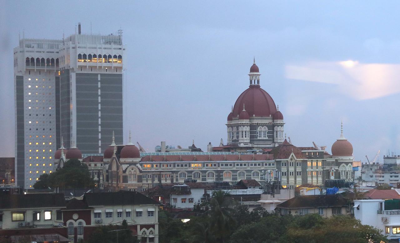 Hotel Godwin - Colaba Mumbai Bagian luar foto