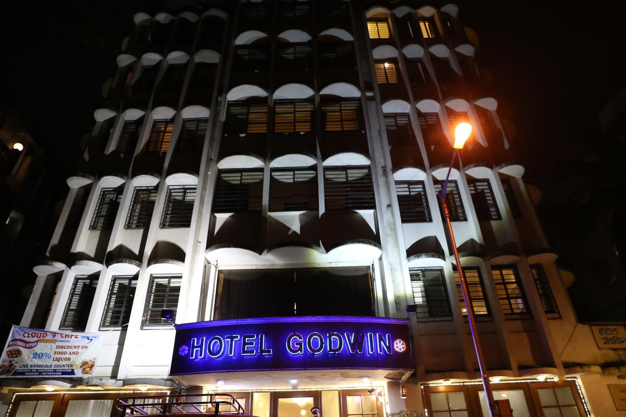 Hotel Godwin - Colaba Mumbai Bagian luar foto